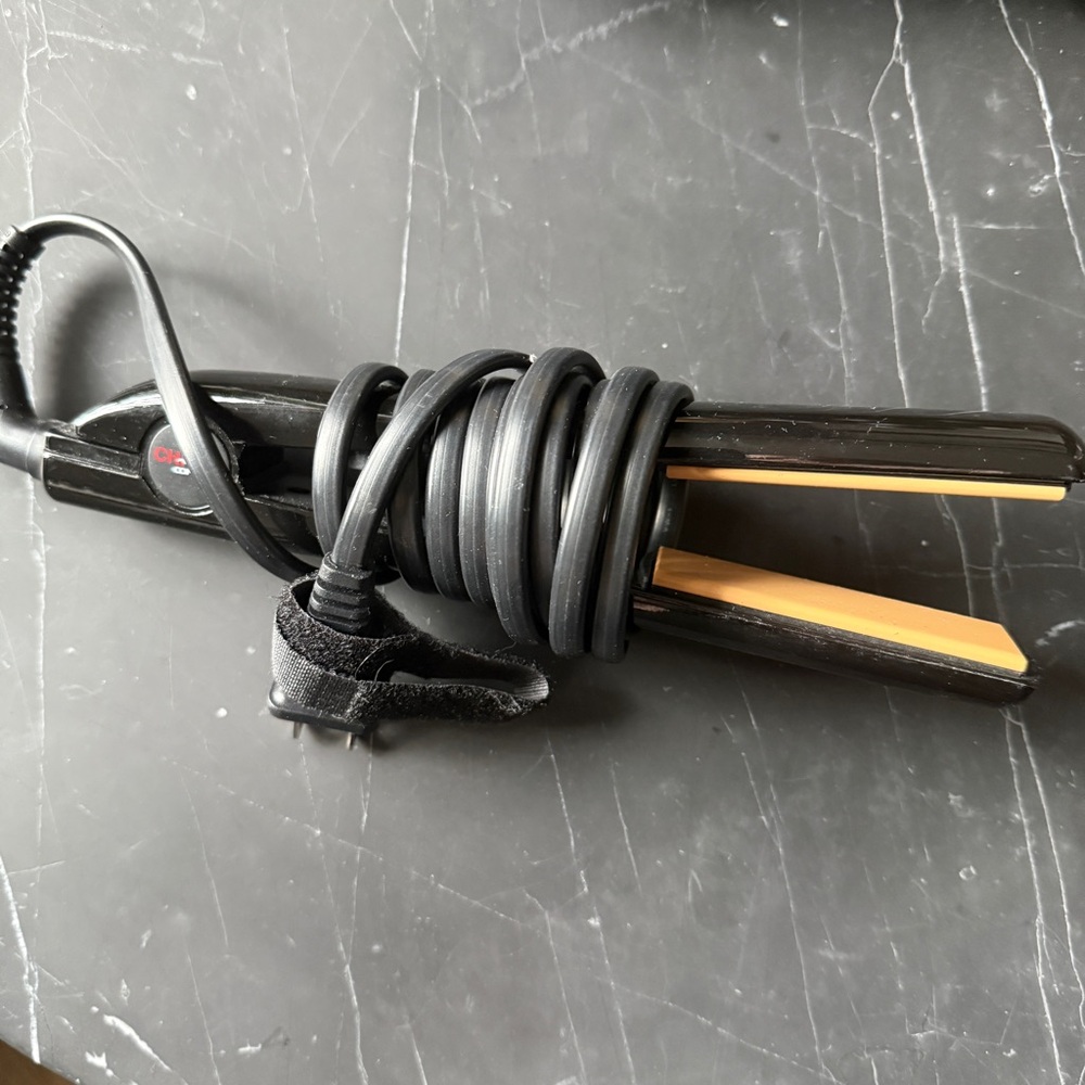 Chi Air Compact Black Hot Iron